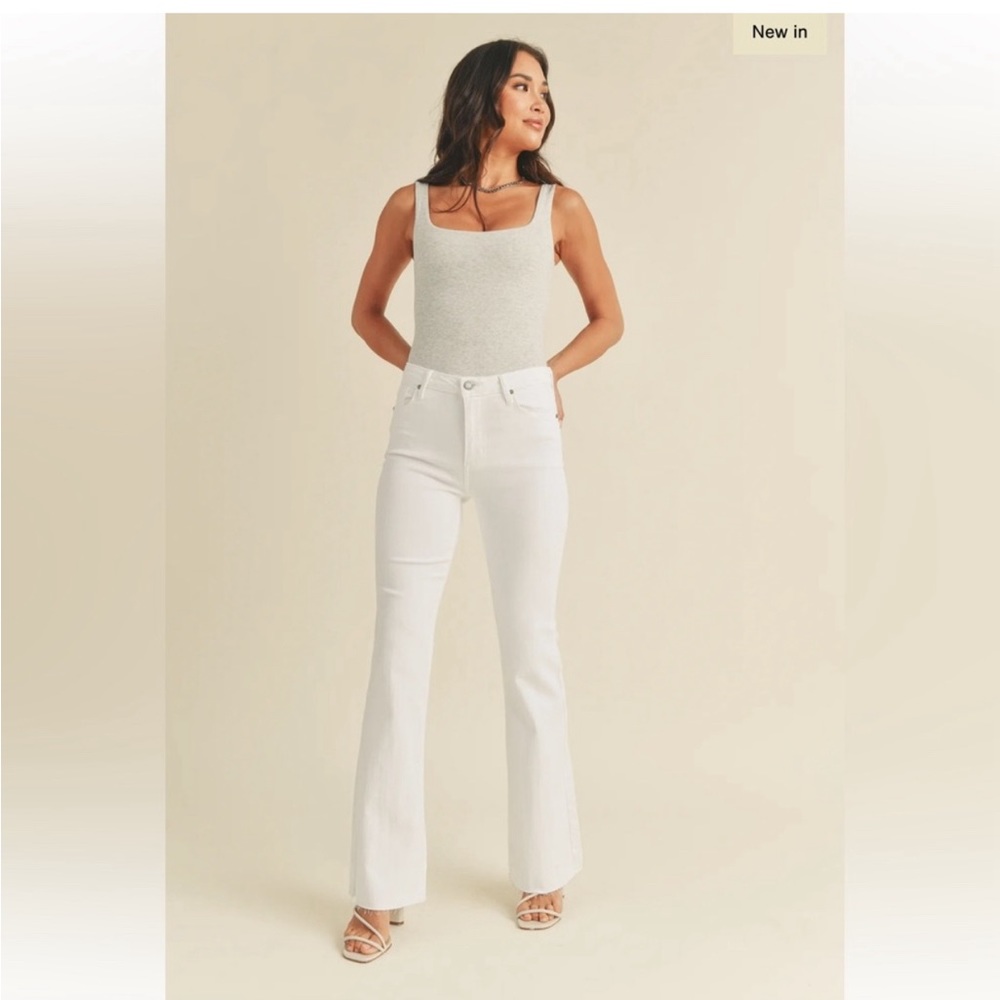 Just Black high waist scissor hem flare jeans, size 28, white. NWOT